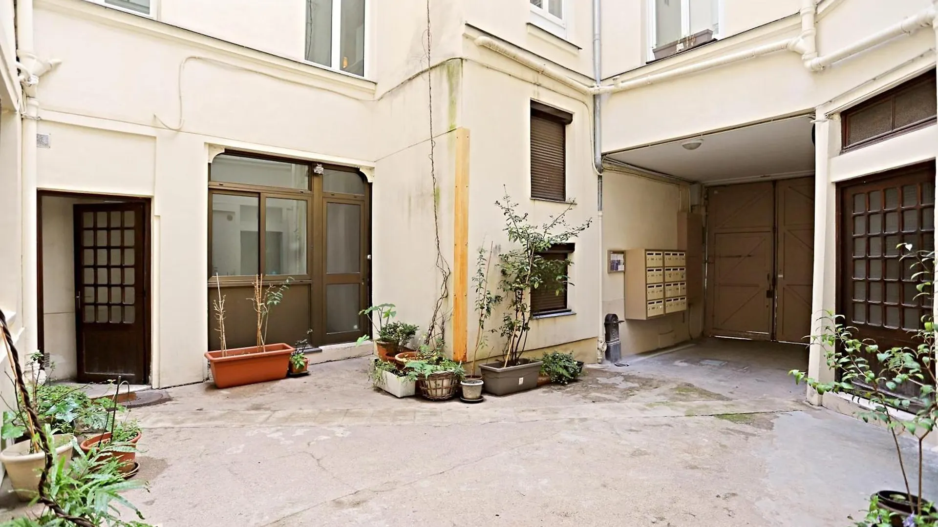Apartment Loft Studio Marais Vertbois Paris France